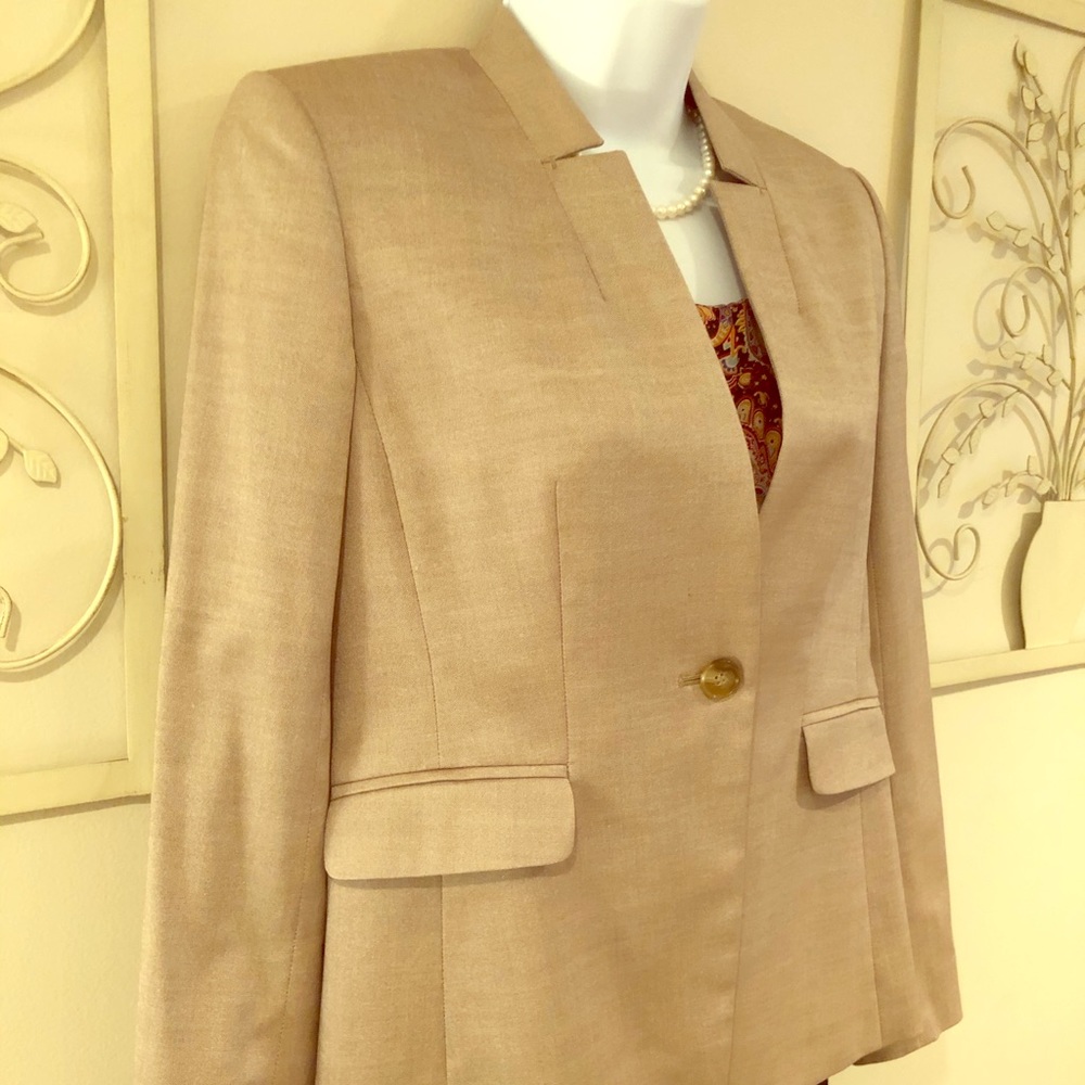 Ann Taylor Petite Classic and Elegant Suit Blazer